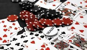 Layar login dan dasbor utama mamaslot99 yang menampilkan saluran sportsbook, casino langsung, dan notifikasi real-time